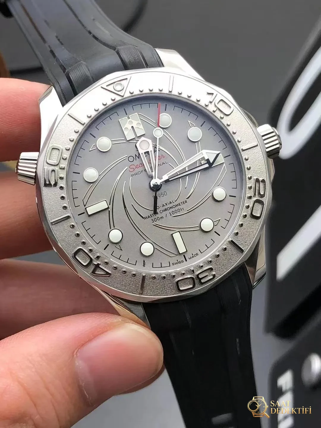 Replika Omega Seamaster Neiman Marcus