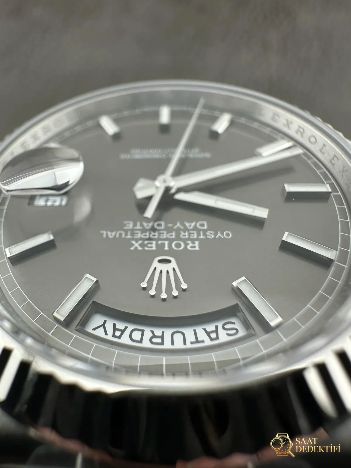 VS Factory 2025 amiral gemisi çalışması | Rolex Day-Date replika zirve sürümü, sınıfının üstünde sert bir güç - Balans Çarkı ve Zemberek Aksamı
