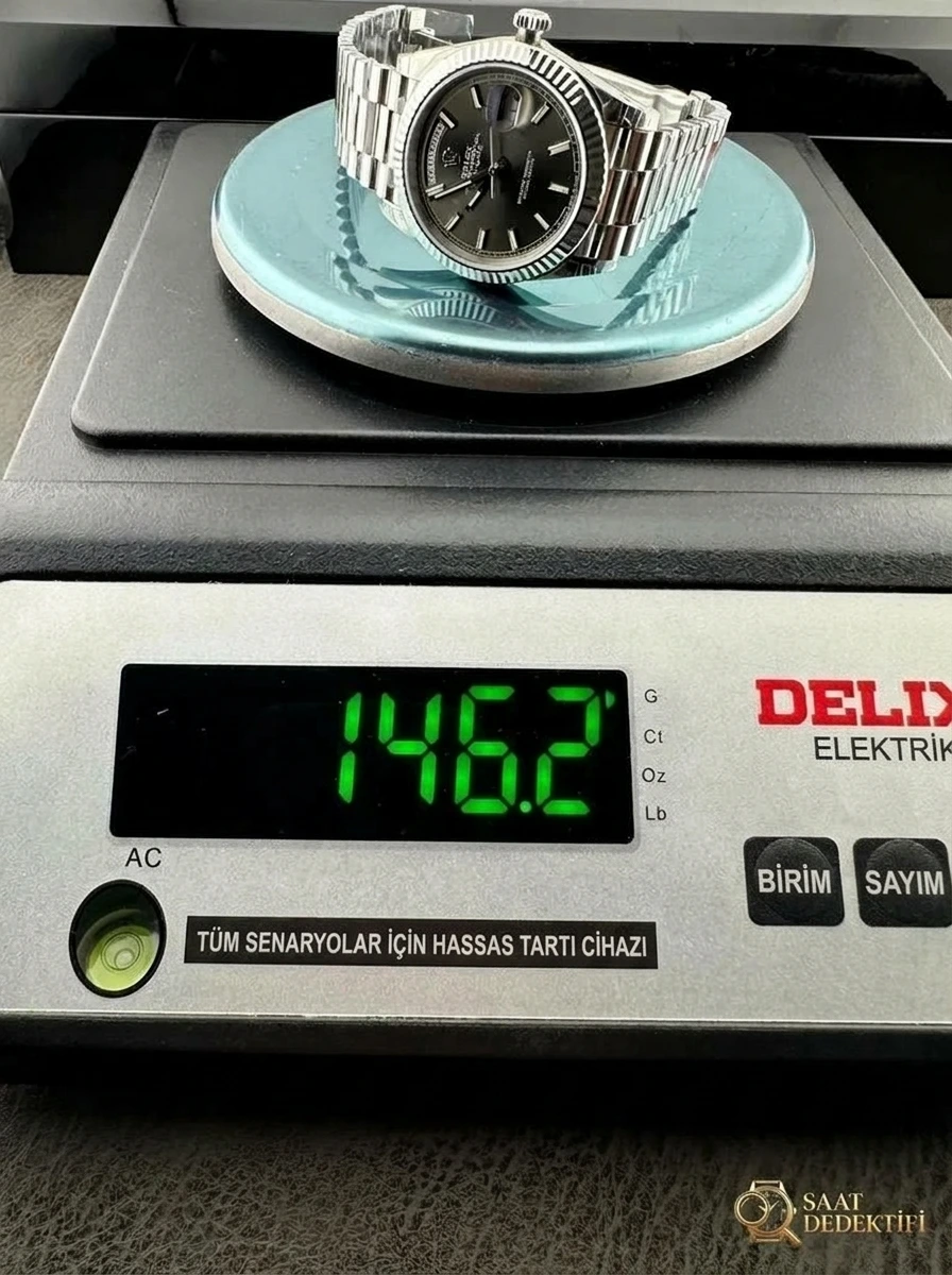 VS Factory 2025 amiral gemisi çalışması | Rolex Day-Date replika zirve sürümü, sınıfının üstünde sert bir güç - Kasa Ağırlık ve Denge Orantısı