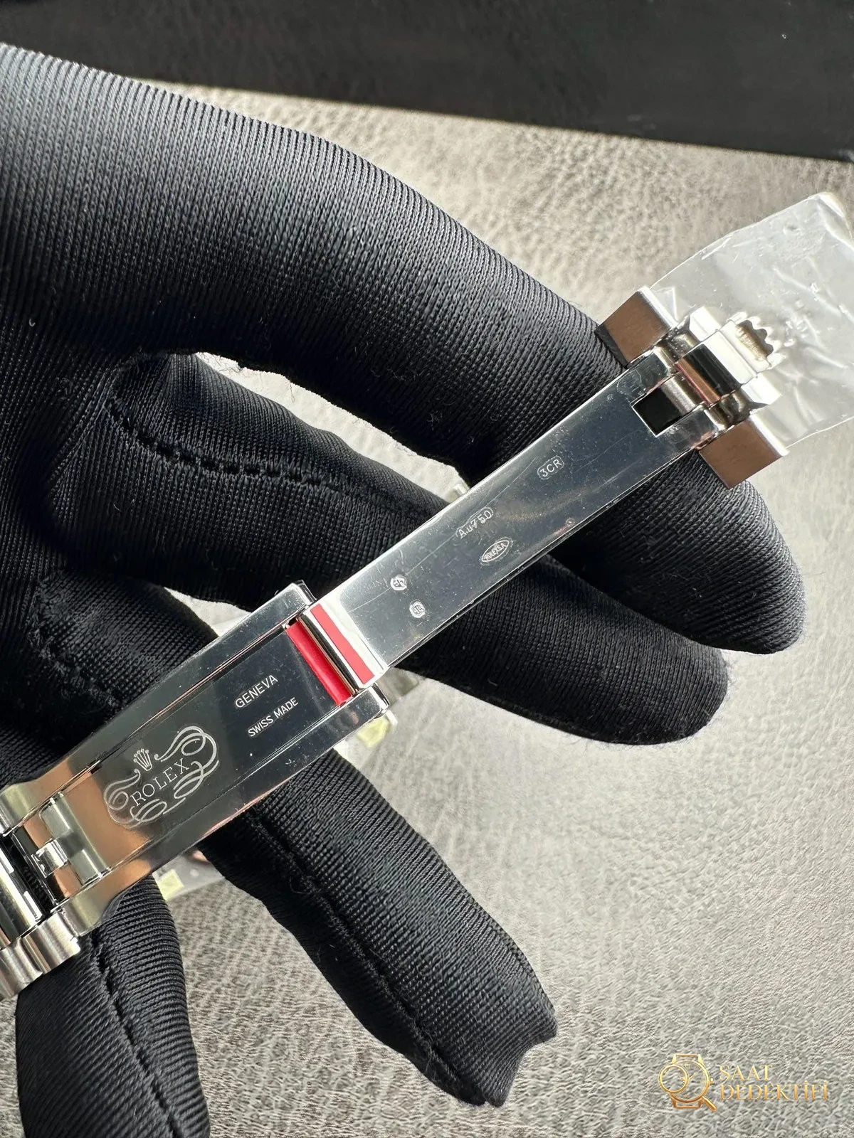 VS Factory 2025 amiral gemisi çalışması | Rolex Day-Date replika zirve sürümü, sınıfının üstünde sert bir güç - Kasa Köşe Kesimleri ve Pah Kırma Hatları