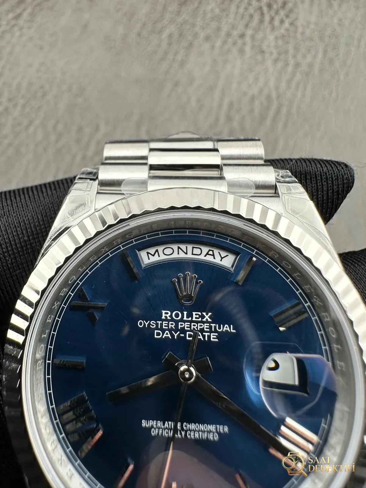 VS Factory 2025 amiral gemisi çalışması | Rolex Day-Date replika zirve sürümü, sınıfının üstünde sert bir güç - Kasa Arka Yivleri ve Sızdırmazlık Contası