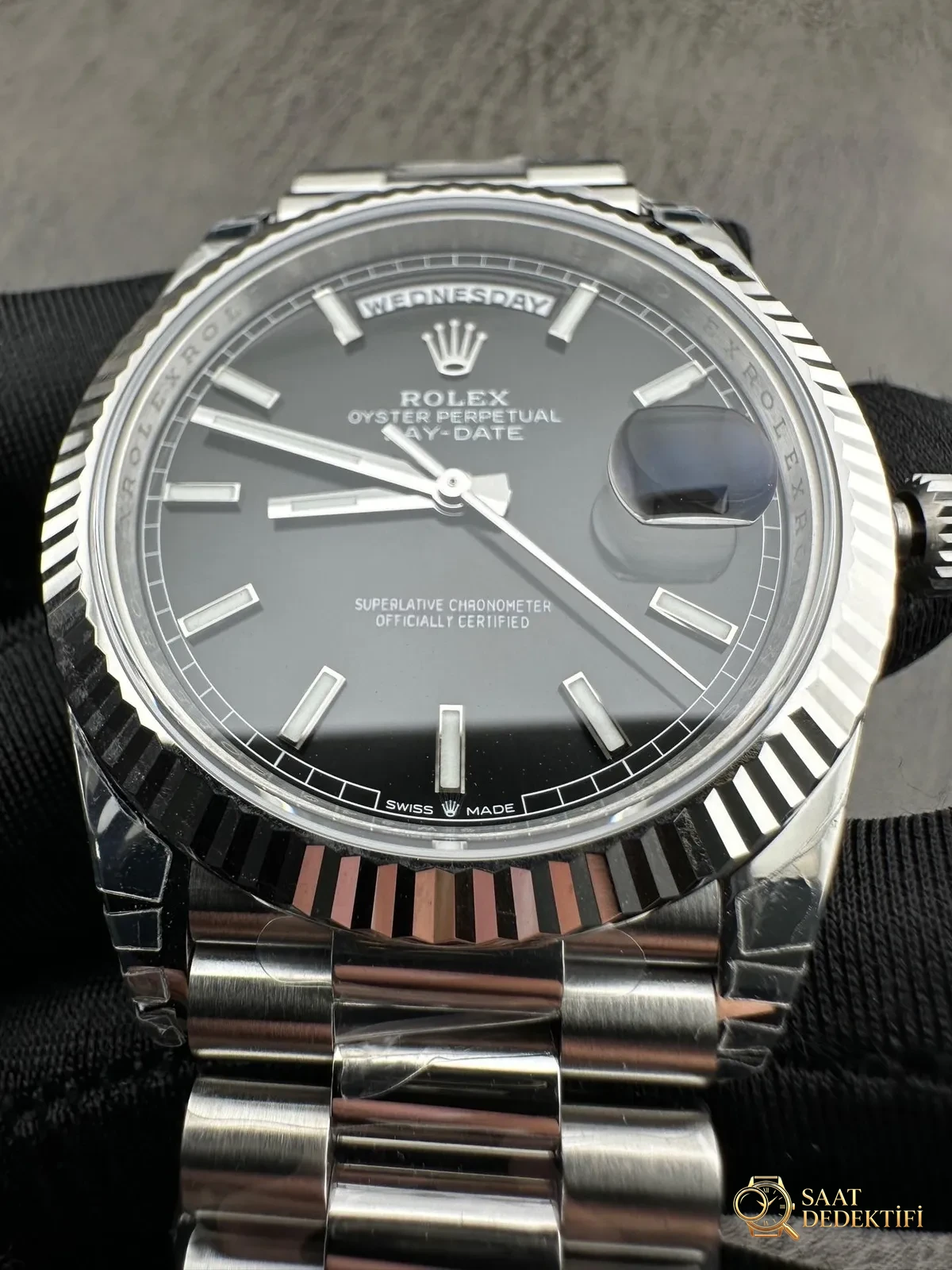 VS Factory 2025 öne çıkan öneri: Ağırlık dengeli Rolex Day-Date, replika zirvesi bir üst seviyede! - Arka Kapak ve Mekanizma Detayı