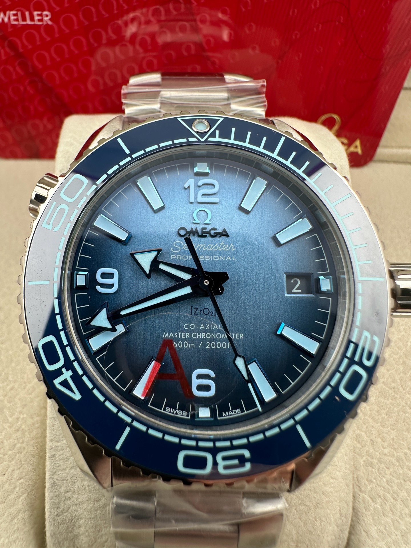 VS Factory 2025 önerimiz: Omega Seamaster 75. yıl yaz buz mavisi modeli — 3. fotoğraf