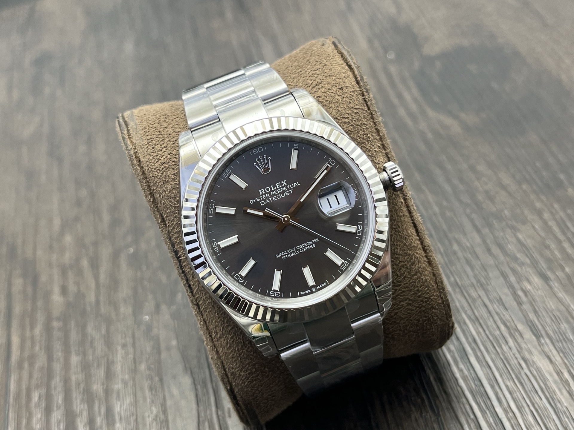 VS Factory 2025 önerisi: VS'in titizlikle geliştirdiği profesyonel kol saati. Piyasadaki en üst versiyon, Rolex Datejust 41 mm serisi! Klasiğe saygı duruşu niteliğinde üst düzey bir model. — 20. fotoğraf