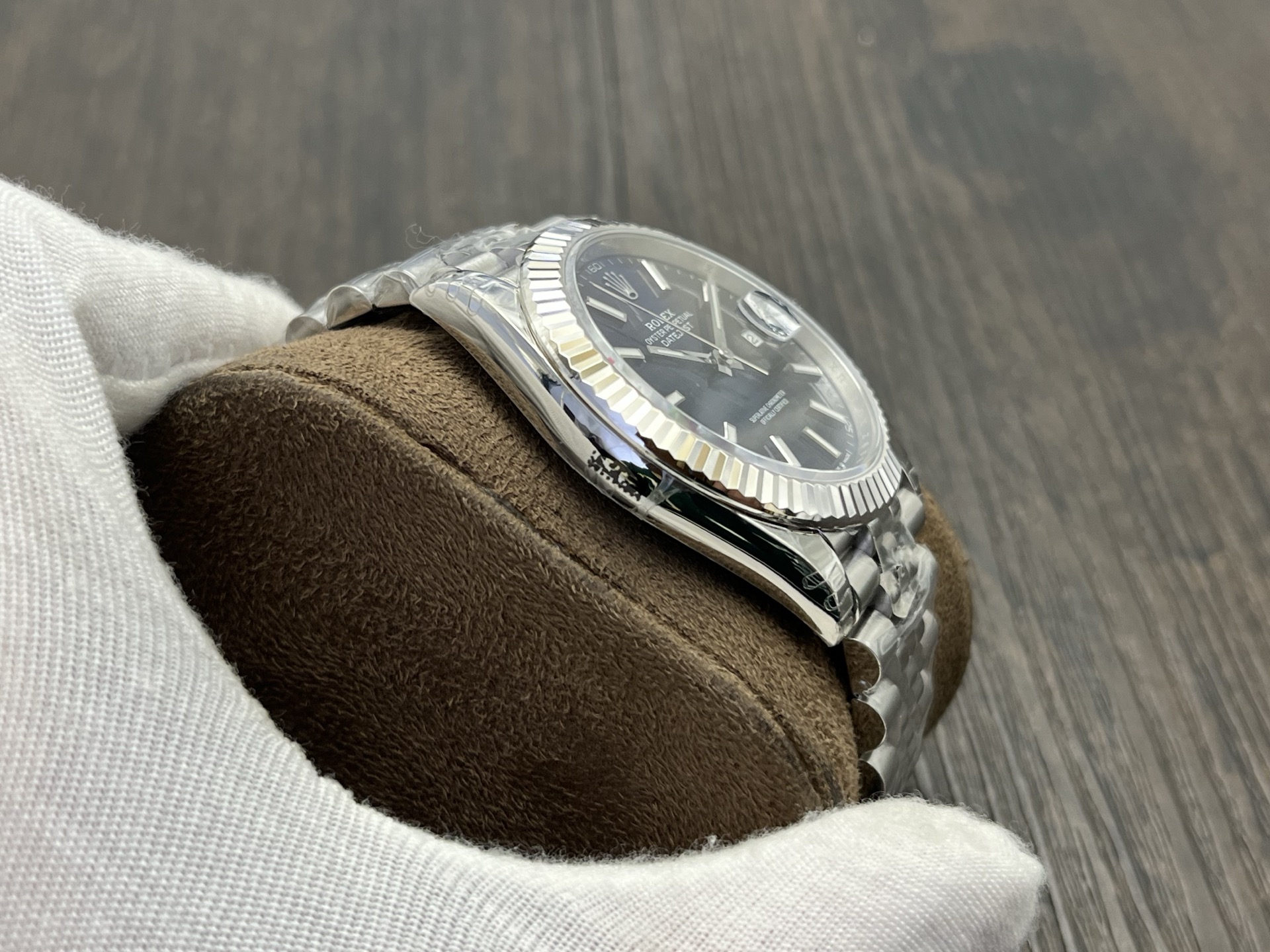 VS Factory 2025 önerisi: VS'in titizlikle geliştirdiği profesyonel kol saati. Piyasadaki en üst versiyon, Rolex Datejust 41 mm serisi! Klasiğe saygı duruşu niteliğinde üst düzey bir model. — 40. fotoğraf