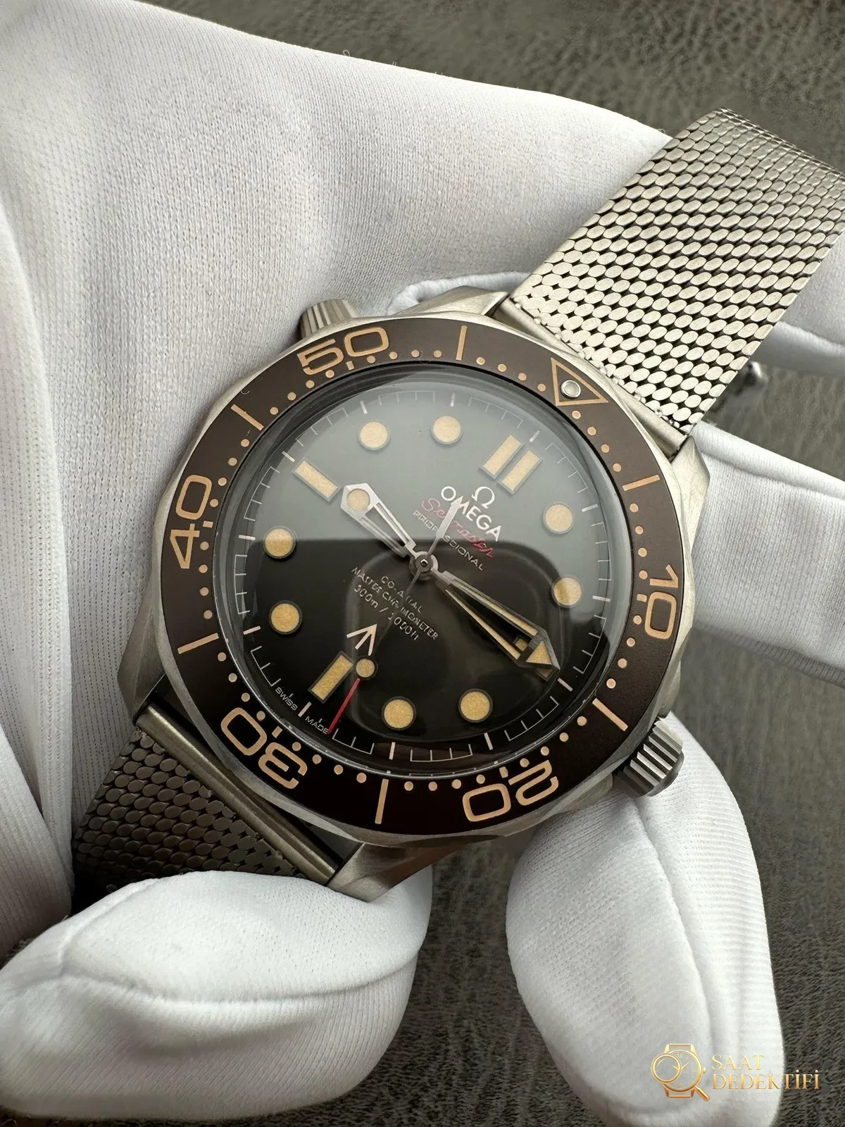 Omega Seamaster Diver 300M VS Factory İncelemesi - Ön Görünüm ve Kasa Tasarımı