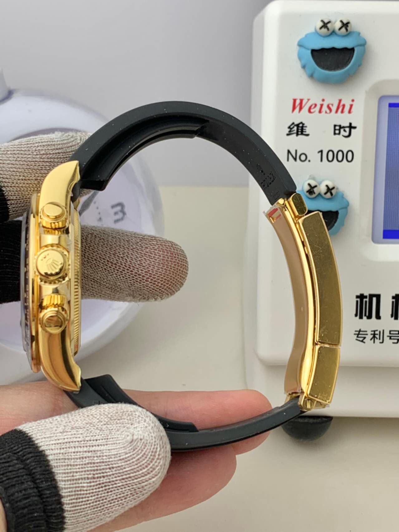 Replika Rolex Daytona 126518 Sarı Altın Kurma Kolu