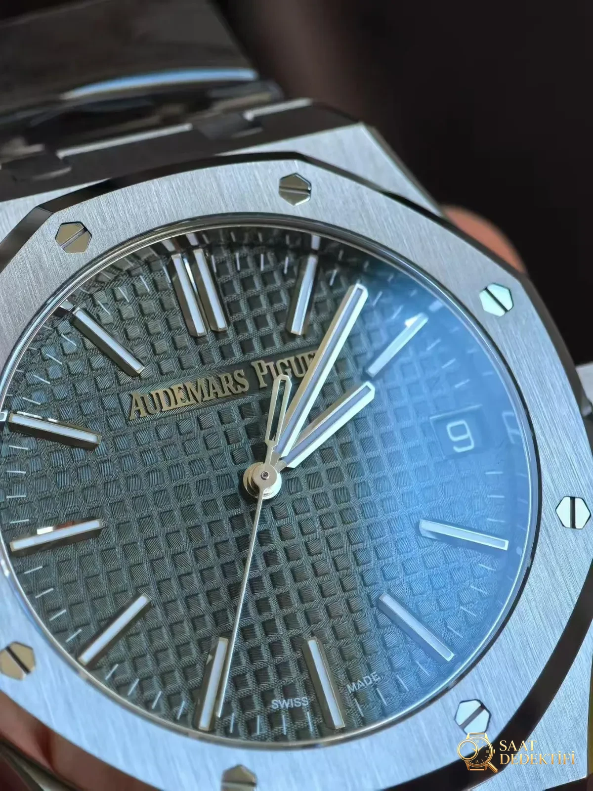 VS Factory AP 15510 - Arka Kapak ve Mekanizma Detayı