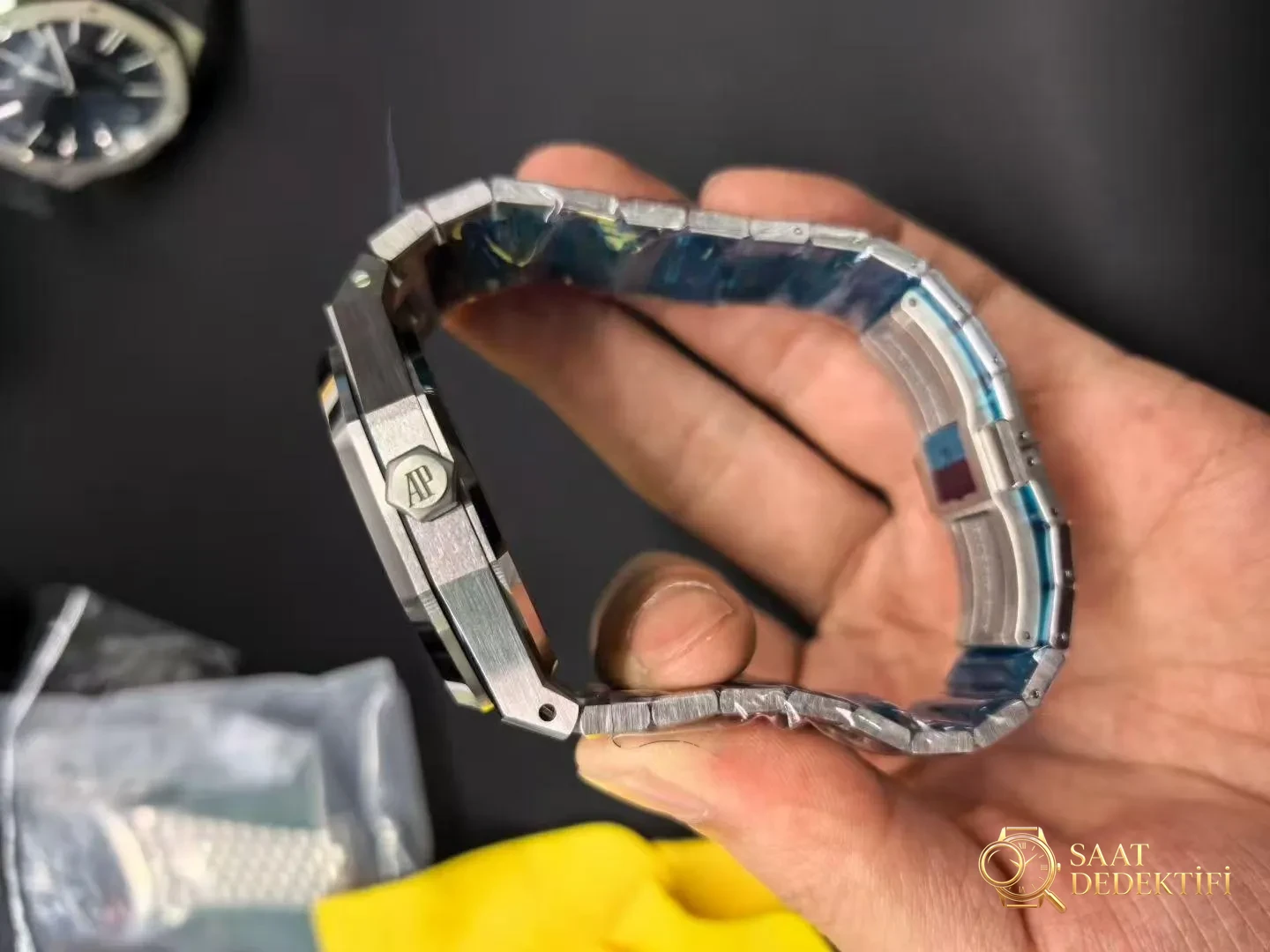 VS Factory AP 15510 - Fosfor ve Super-LumiNova Gece Görünümü