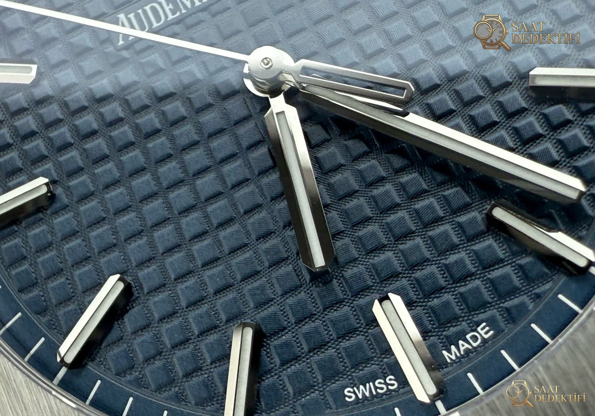 VS Factory Audemars Piguet Royal Oak 15500 Dandong 4302 İncelemesi - Makro Laboratuvar ve Detay İncelemesi