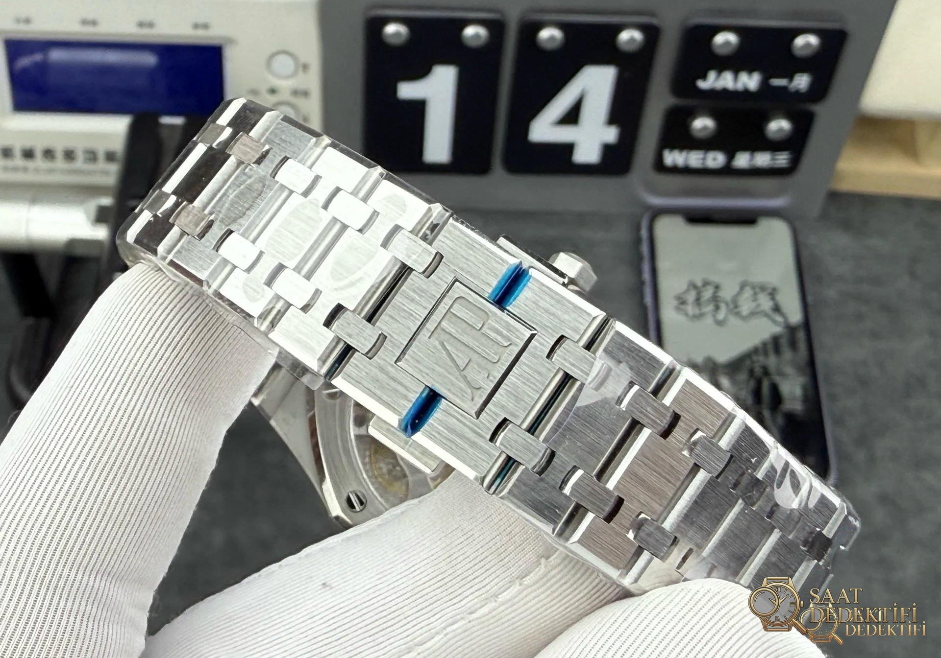 VS Factory Audemars Piguet Royal Oak 15500 Dandong 4302 İncelemesi - Makro Laboratuvar ve Detay İncelemesi