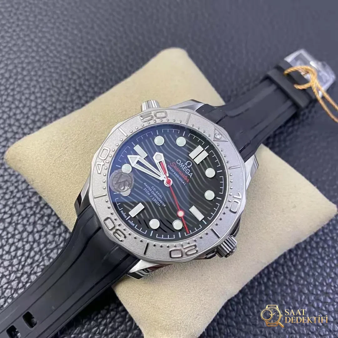 VS Factory Clone 8806 Mekanizmalı Replika Omega Seamaster Diver 300m Nekton - Kasa Profili ve Kurma Kolu İncelemesi