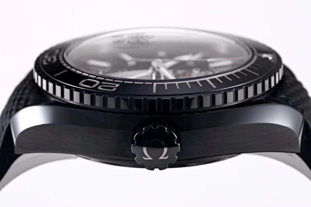 Replika Omega Deep Black Seramik Kurma Kolu
