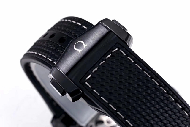 Replika Omega Deep Black Seramik Kapama Tokası