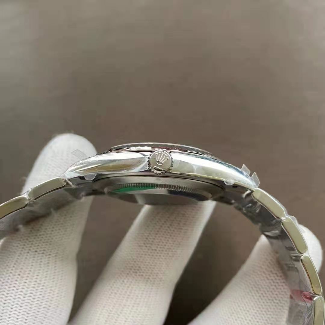 VS Factory Datejust II Koleksiyonu — 25. fotoğraf