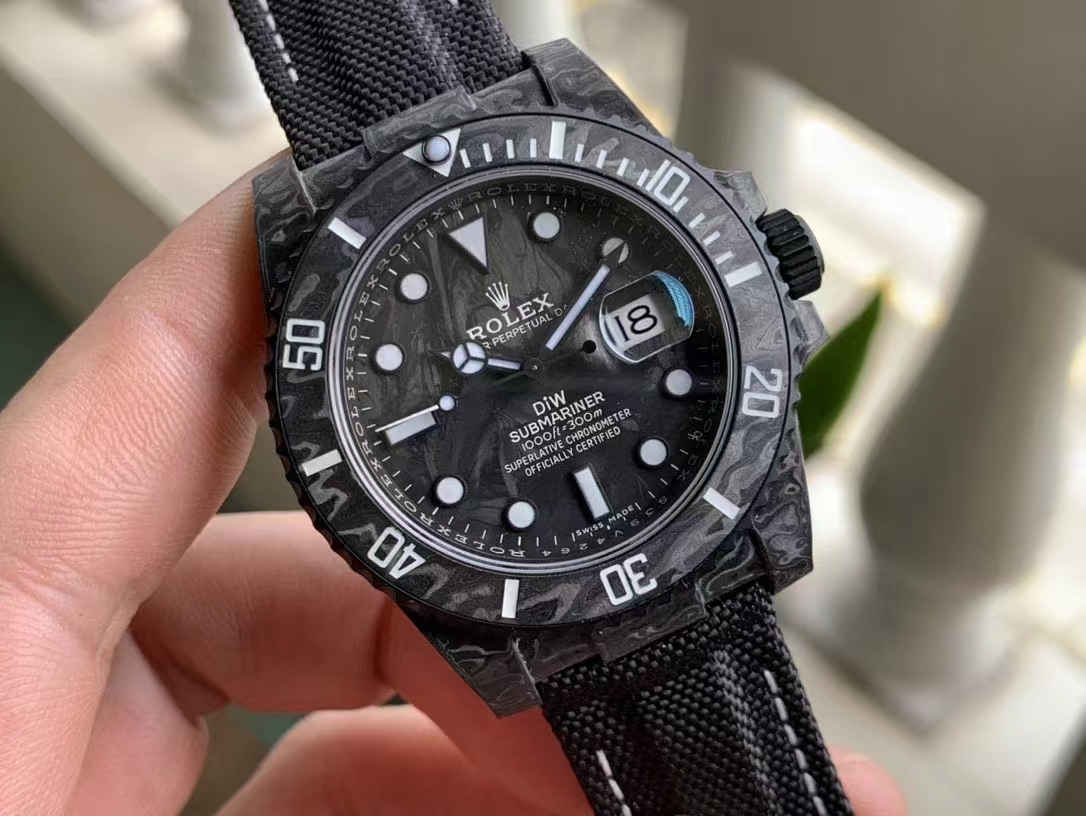 Replika Rolex Submariner Dövme Karbon Siyah