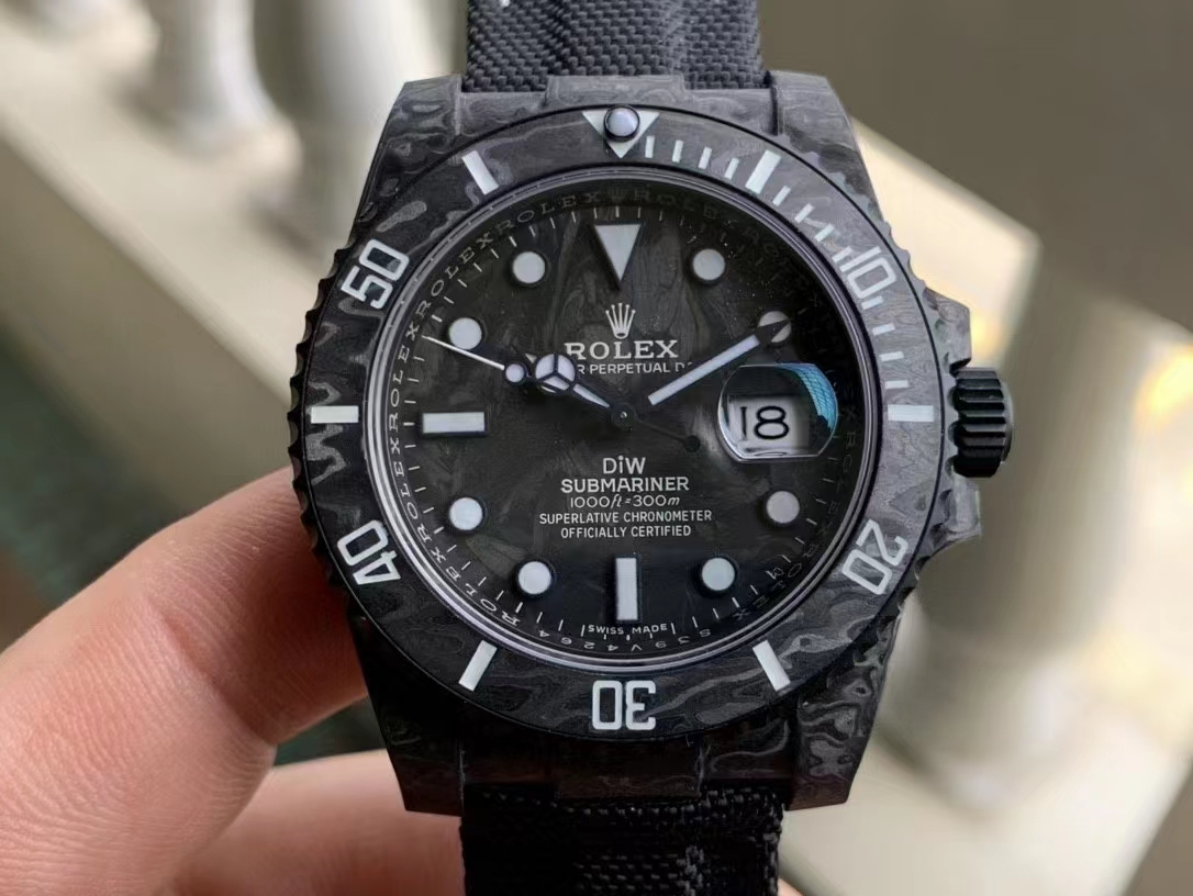 Replika Rolex Submariner Dövme Karbon Siyah Kadran