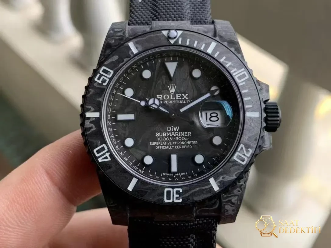 Replika Rolex Submariner Dövme Karbon Siyah Kadran