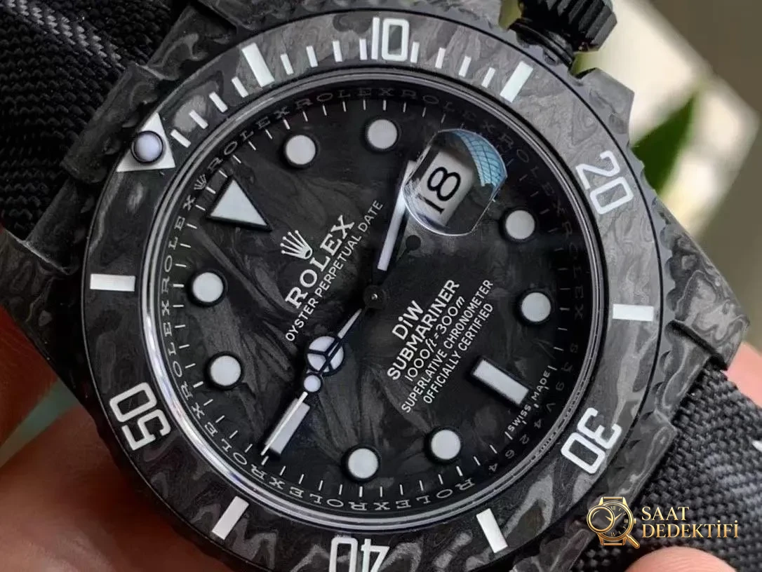 Rolex Submariner Dövme Karbon Kadran