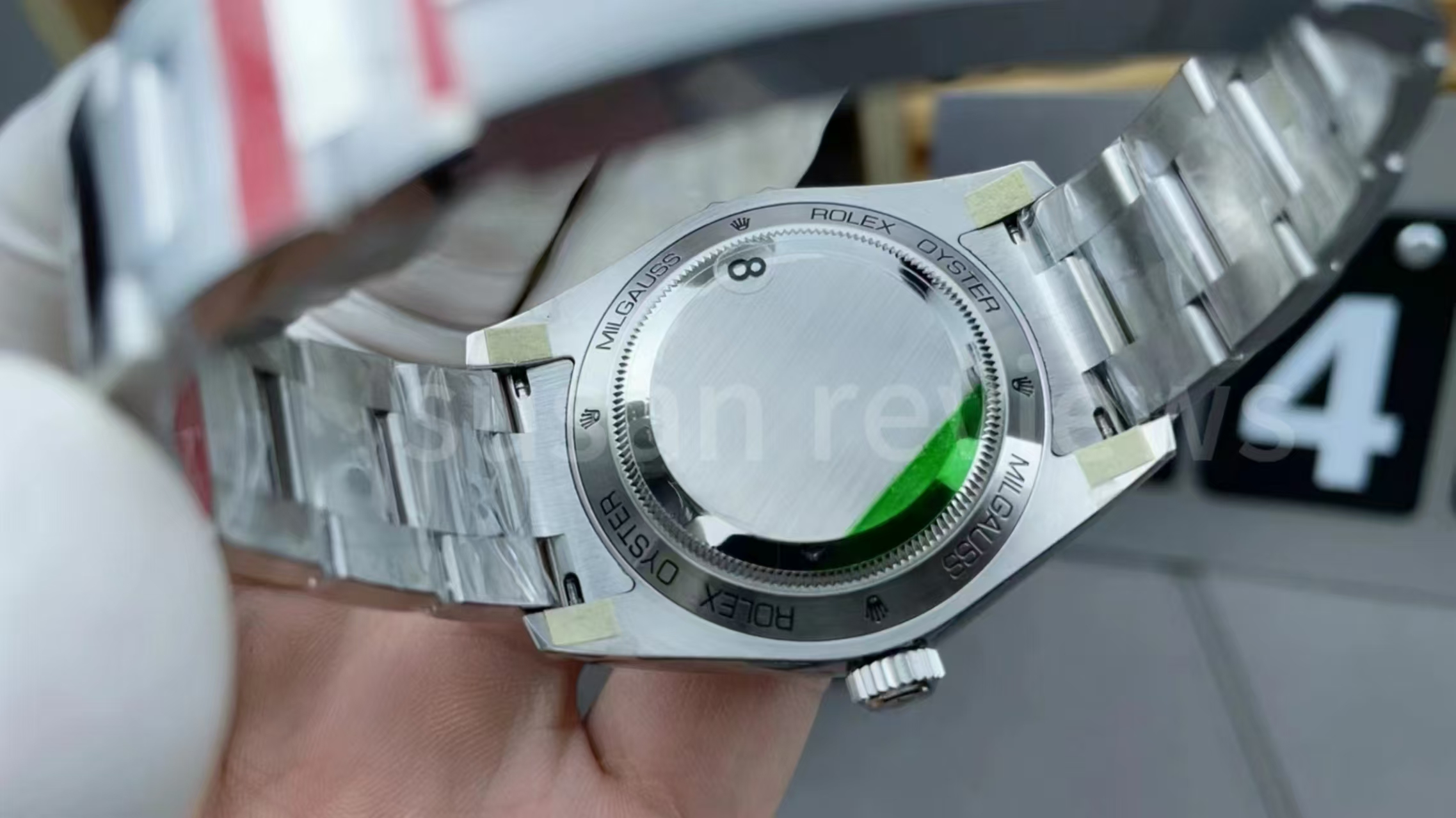 Milgauss Kasa Arkası