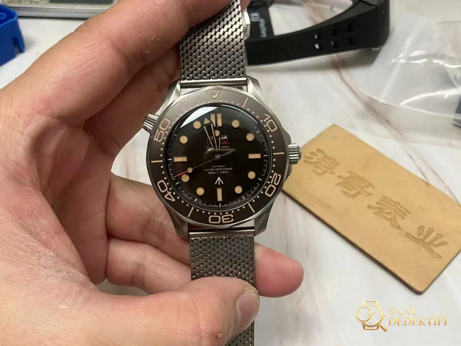 Omega Seamaster Diver 300M VS Factory İncelemesi - Ön Görünüm ve Kasa Tasarımı