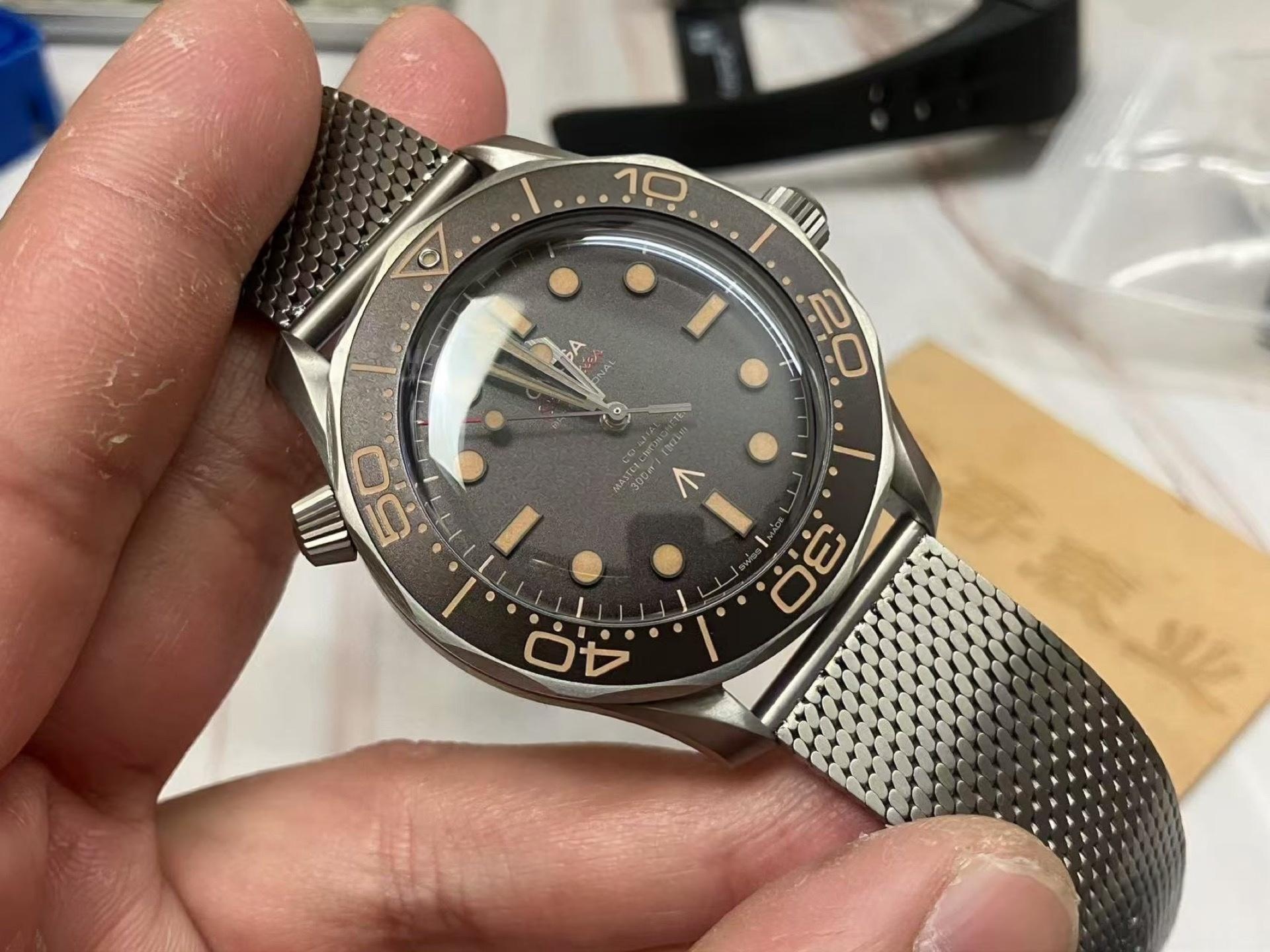 VS Factory Omega 007 No Time to Die yükseltilmiş, orijinaline birebir saf titanyum ultra hafif hasır kayış — 4. fotoğraf