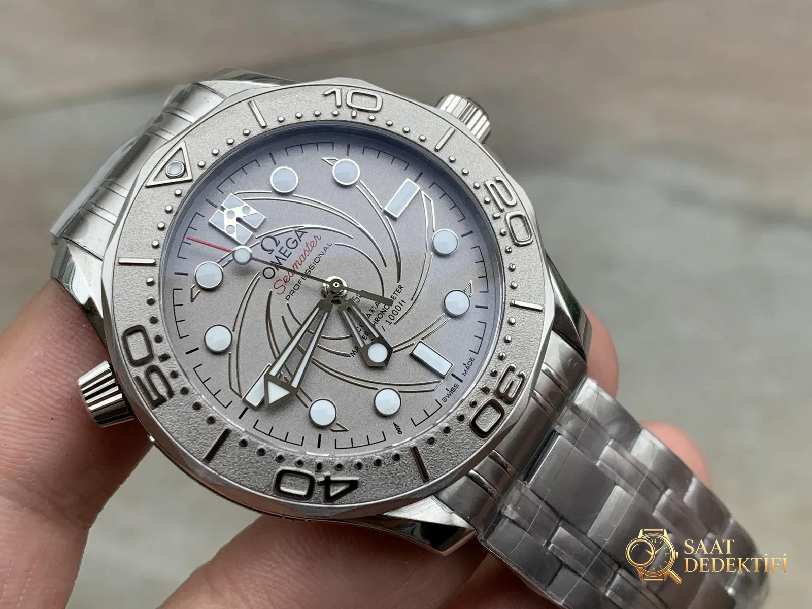 Omega Seamaster Diver 300M VS Factory İncelemesi - Ön Görünüm ve Kasa Tasarımı