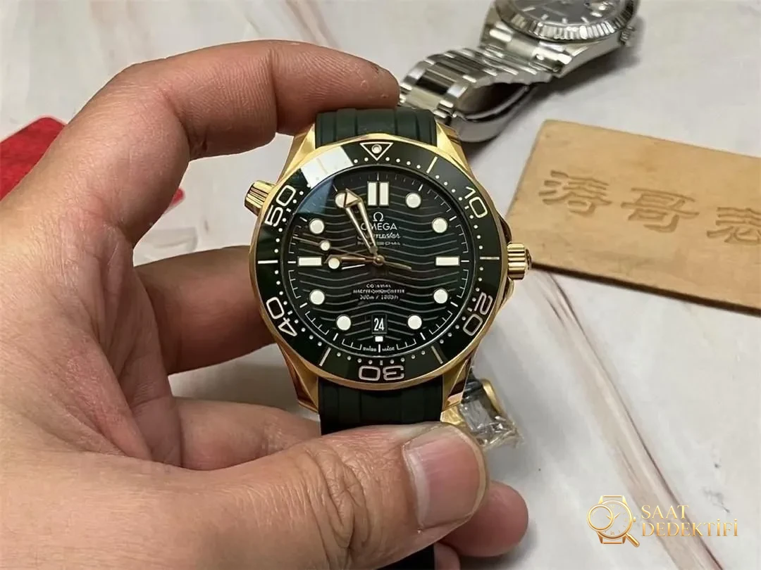 Omega Seamaster Diver 300M VS Factory İncelemesi - Ön Görünüm ve Kasa Tasarımı
