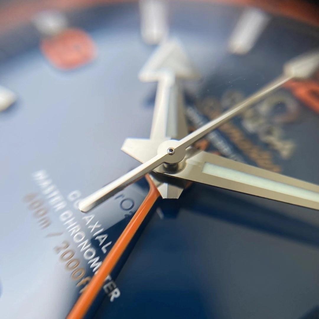 VS Factory Omega Bleu Profond Seamaster Planet Ocean 600M Mavi Seramik İnceleme — 7. fotoğraf
