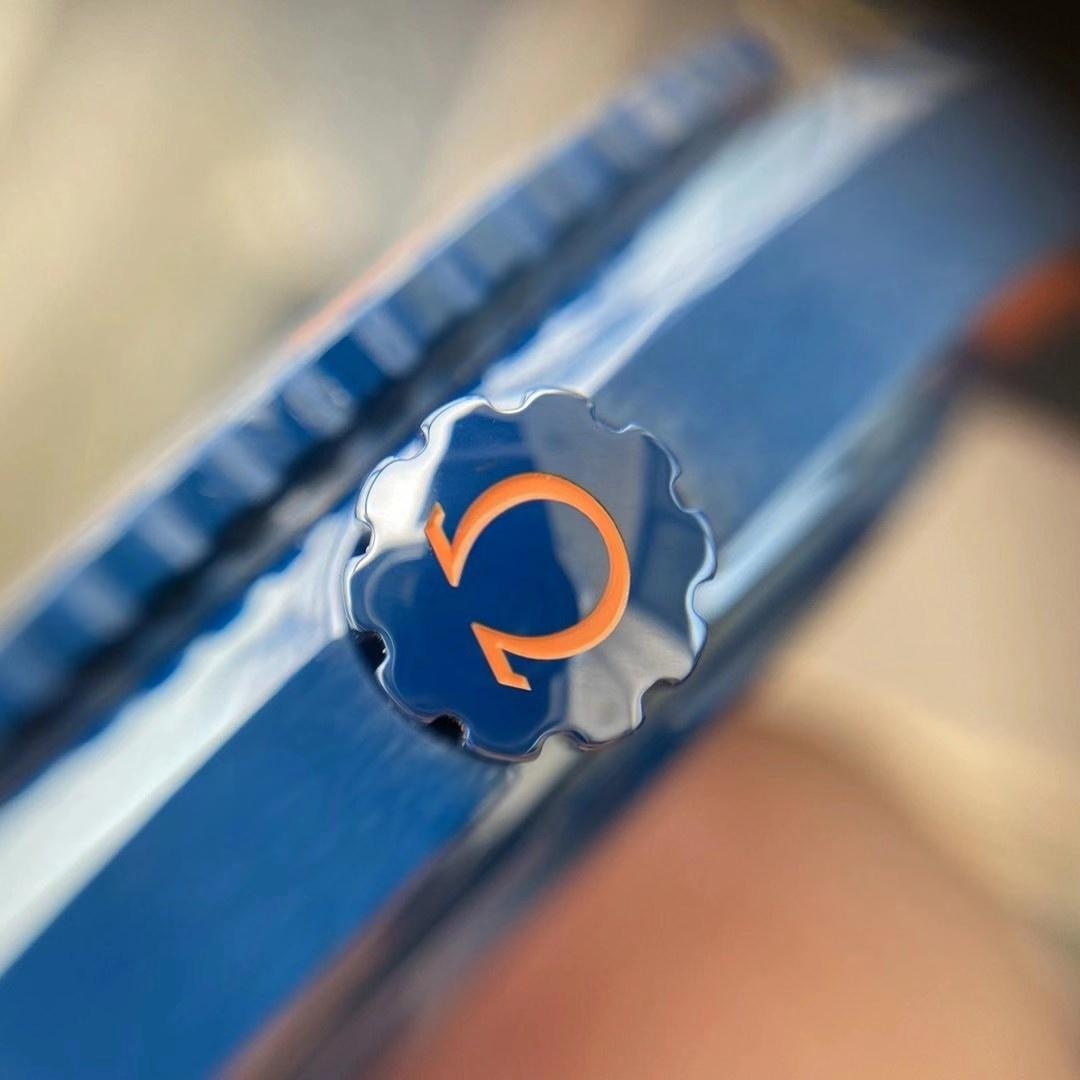 VS Factory Omega Bleu Profond Seamaster Planet Ocean 600M Mavi Seramik İnceleme — 11. fotoğraf