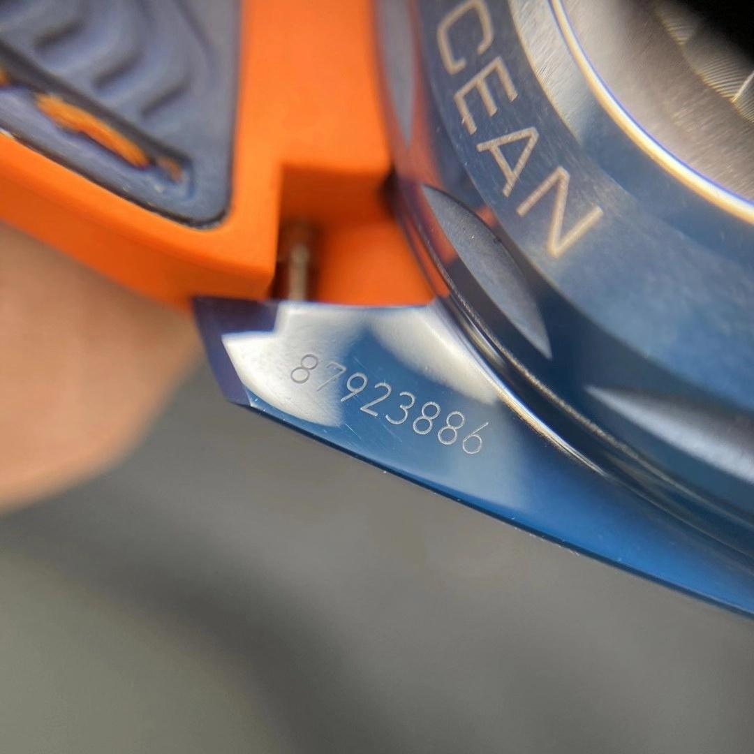VS Factory Omega Bleu Profond Seamaster Planet Ocean 600M Mavi Seramik İnceleme — 13. fotoğraf