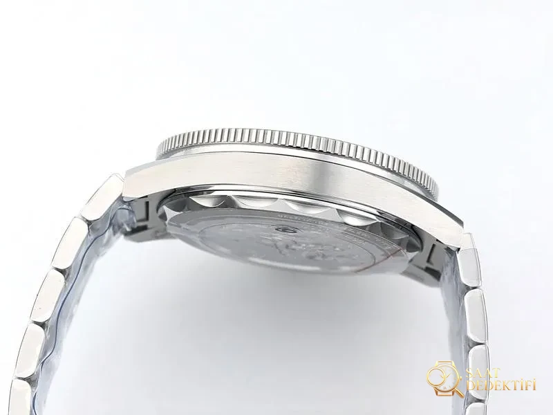 VS Factory Omega Ice Blue Spectre réplique montre-bracelet - Montre VS - Cadran macro et fabrication d'index