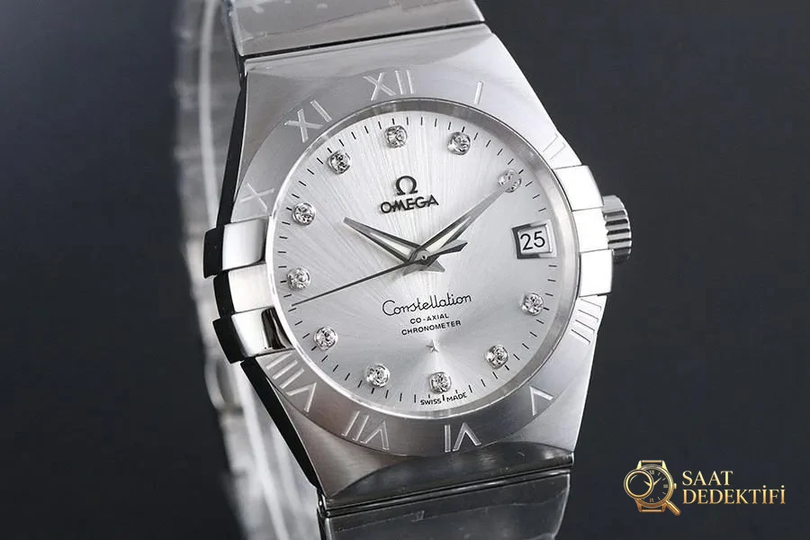 VS Factory Omega Constellation 123.10.38.21.52.001 replika kol saati - 38 mm model - Kadran Detayı ve Bezel İşçiliği
