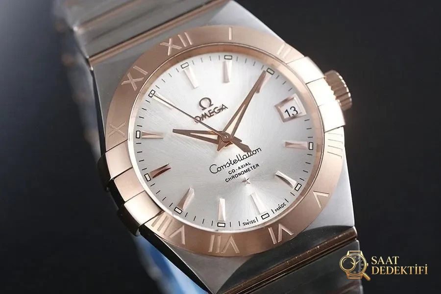 VS Factory Omega Constellation 123.20.38.21.08.001 replika saat - 38 mm model - Kadran Detayı ve Bezel İşçiliği