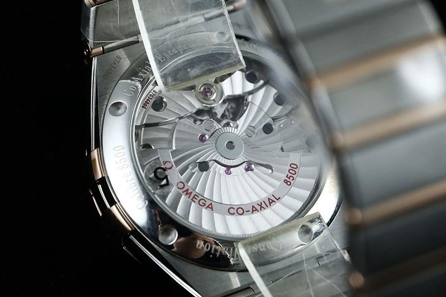 VS Factory Omega Constellation çift renk rose gold smoky blue kabartma eşkenar dörtgen desenli replika saat - 123.20.38.21.03.001 — 10. fotoğraf