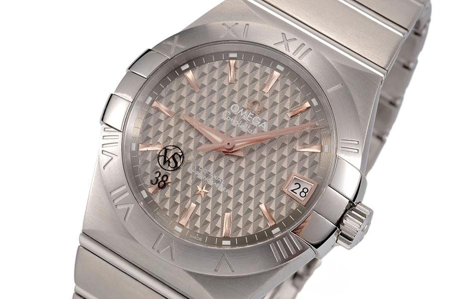 VS Factory Omega Constellation Serisi Gri Baklava Desenli Kadranlı Replika Kol Saati - 123.10.38.21.06.002 — 4. fotoğraf