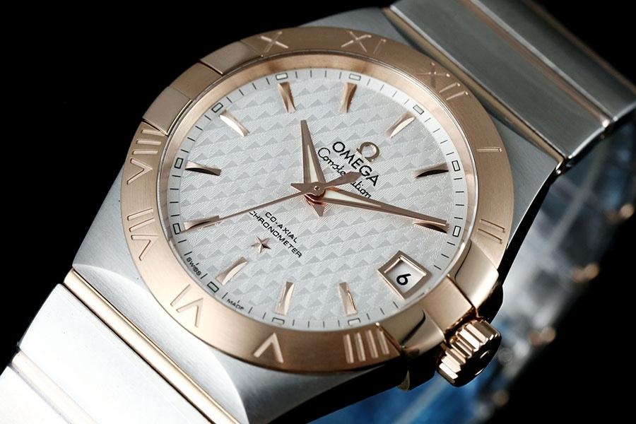VS Factory Omega Constellation Serisi İki Renkli Rose Gold Baklava Desenli Beyaz Kadran Replika Saat-123.20.38.21.02.008 — 2. fotoğraf