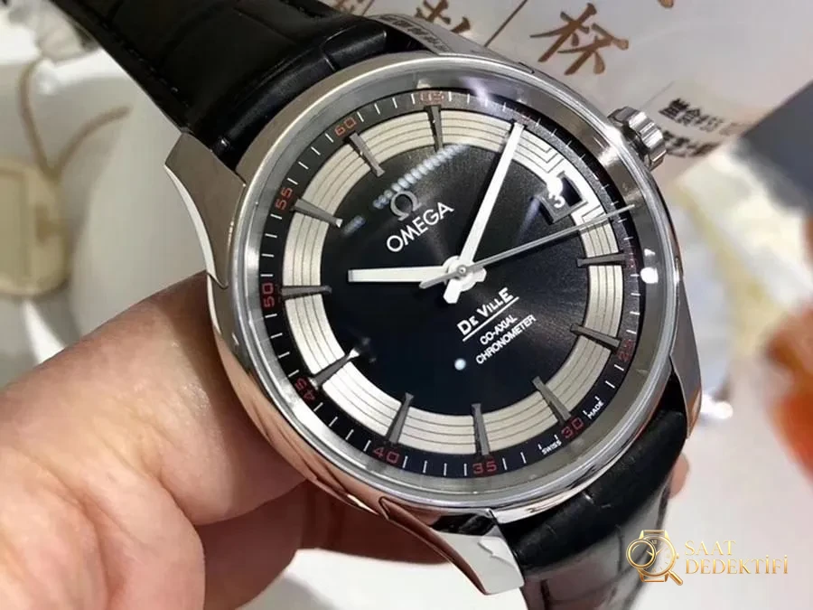 VS Factory Omega De Ville [Parlak Siyah] 8500 replika saat - VS Saat - Arka Kapak ve Mekanizma Detayı