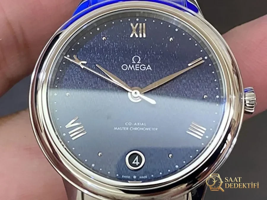 VS Factory Omega De Ville Series 34 mm Blue Dial Women's Wristwatch - VS Watch - Dial Detail and Bezel Workmanship