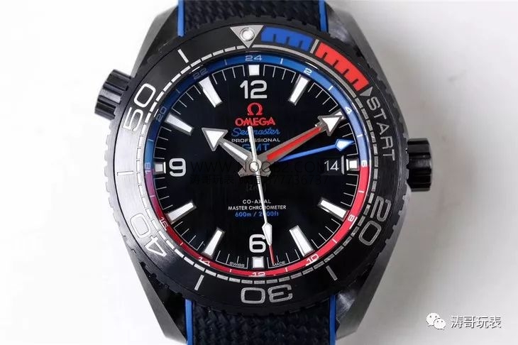 VS Factory Omega Deep Black serisinin kaç modeli var? Yeni Zelanda Takımı kırmızı-mavi versiyonu, tam seramik 8906 mekanizmasıyla nasıl? — 5. fotoğraf