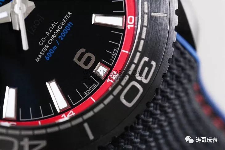 VS Factory Omega Deep Black serisinin kaç modeli var? Yeni Zelanda Takımı kırmızı-mavi versiyonu, tam seramik 8906 mekanizmasıyla nasıl? — 6. fotoğraf