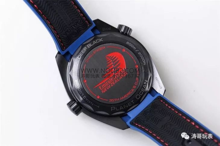 VS Factory Omega Deep Black serisinin kaç modeli var? Yeni Zelanda Takımı kırmızı-mavi versiyonu, tam seramik 8906 mekanizmasıyla nasıl? — 9. fotoğraf