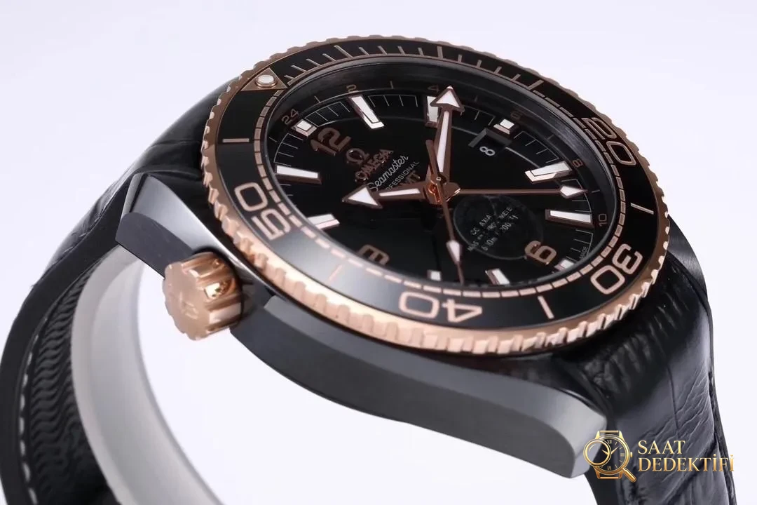 VS Factory Omega Deep Sea King Rose Gold Seamaster 600 GMT Replika Saat Gerçek Çekim İncelemesi - Bilekte Duruş ve Kasa Orantısı