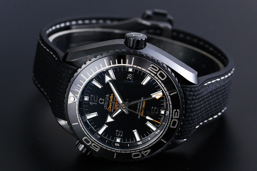 VS Factory Omega Planet Ocean 600M serisi Deep Black saat incelemesi — 2. fotoğraf