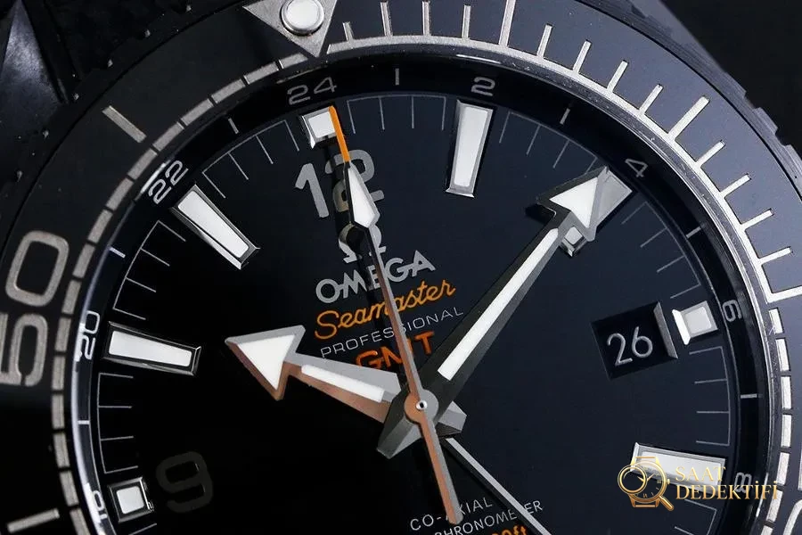 VS Factory Omega Planet Ocean 600M serisi Deep Black saat incelemesi - Bilezik, Toka ve Klips Mekanizması