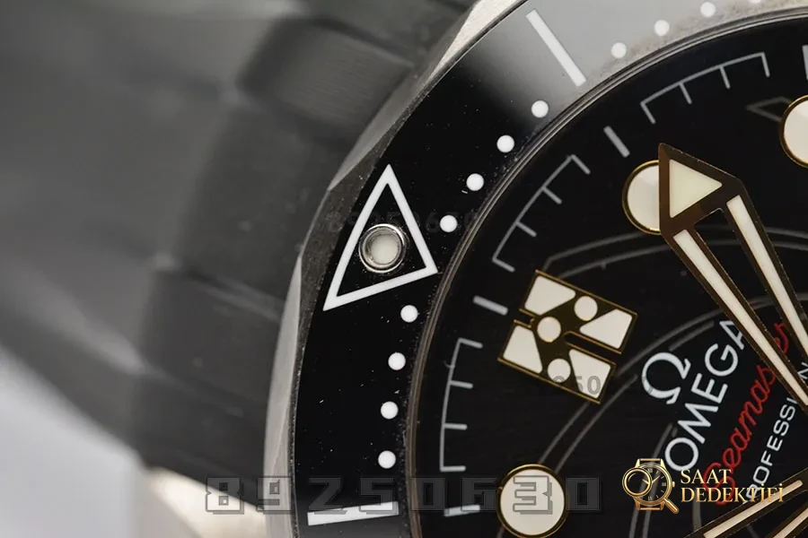 VS Factory Omega Replika Saat Piyasa Versiyonlarıyla Karşılaştırma - Seamaster 300 James Bond Limitli Sürüm - Bilezik, Toka ve Klips Mekanizması