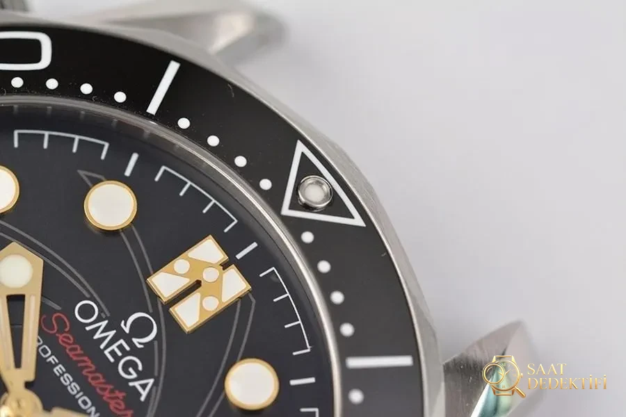 VS Factory Omega Replika Saat Piyasa Versiyonlarıyla Karşılaştırma - Seamaster 300 James Bond Limitli Sürüm - Klips Kilidi ve Lazer Damgalar