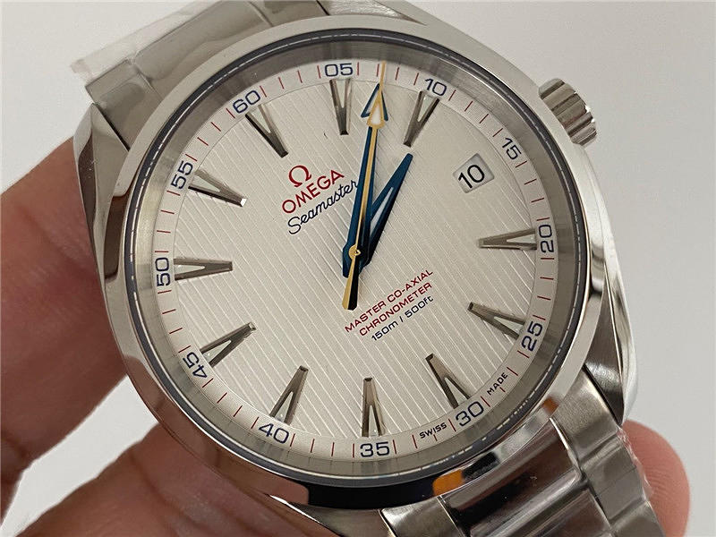 VS Factory Omega Seamaster 150 Aqua Terra "Golden Hands" saat incelemesi — 3. fotoğraf