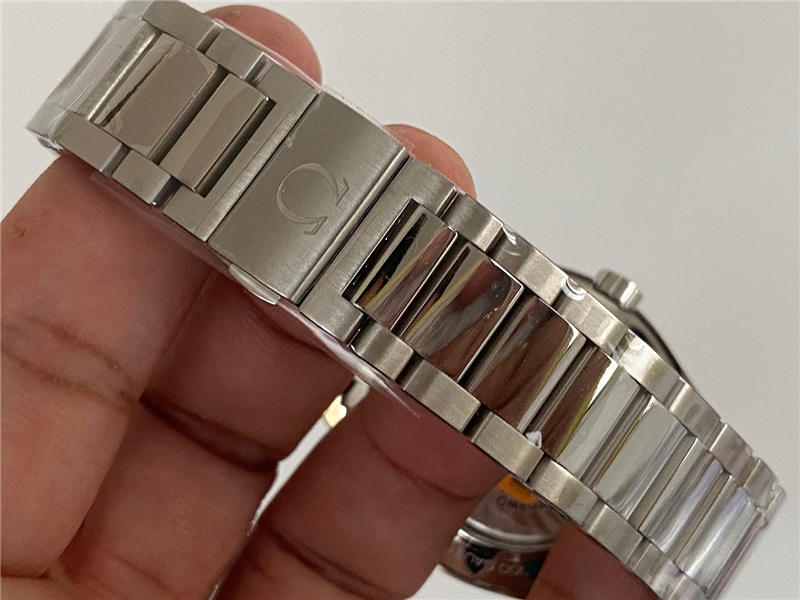 VS Factory Omega Seamaster 150 Aqua Terra "Golden Hands" saat incelemesi — 7. fotoğraf