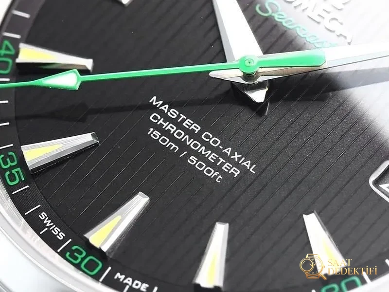 VS Factory Omega Seamaster 150 Dikey Tik Ağacı Yeşili Akrep-Yelkovan Replika Kol Saati - VS Saat - Arka Kapak ve Mekanizma Detayı